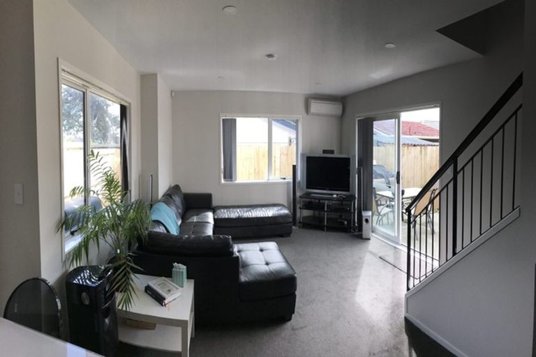 Photo of property in 4 Ruhanui Lane, Pakuranga Heights, Auckland, 2010