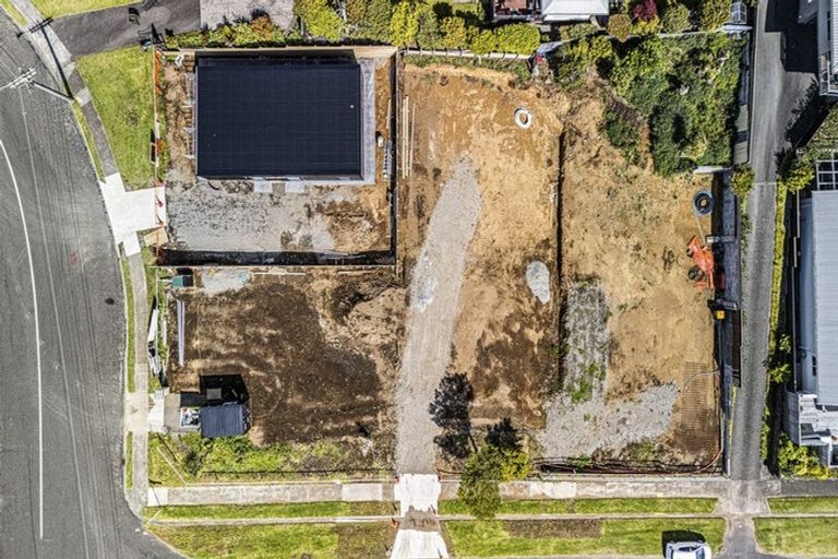 Photo of property in 16 Dartmoor Avenue, Westown, New Plymouth, 4310