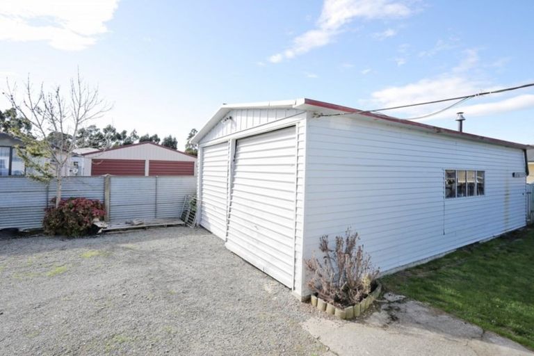 Photo of property in 11 Grange Street, Winton, 9720