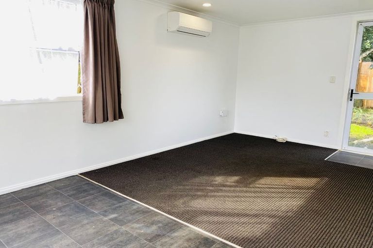 Photo of property in 12 Friesian Drive, Mangere, Auckland, 2022