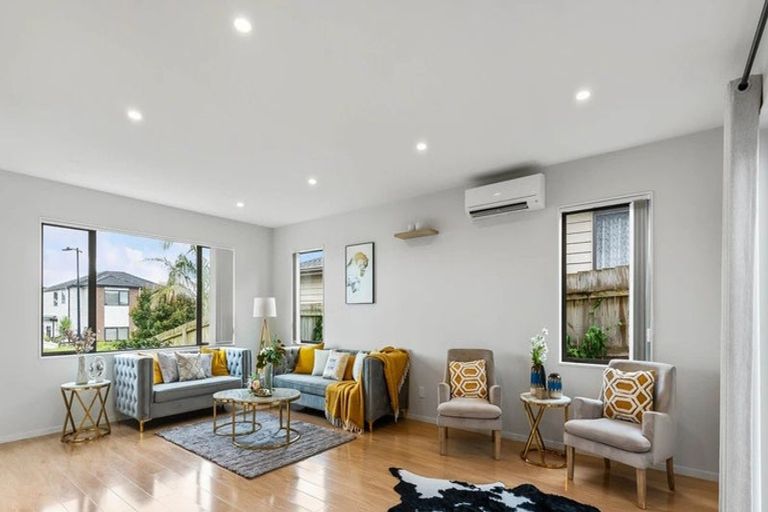 Photo of property in 13 Huahua Crescent, Papakura, 2110