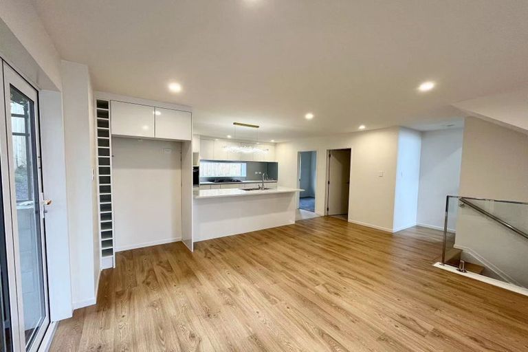 Photo of property in 146 Glengarry Road, Glen Eden, Auckland, 0602