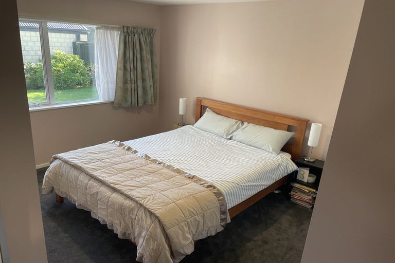 Photo of property in 60a Middlepark Road, Sockburn, Christchurch, 8042