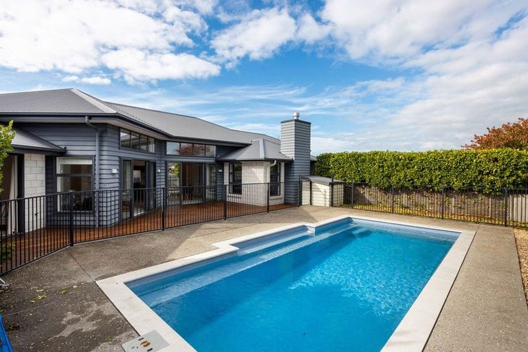 Photo of property in 38 Tulip Drive, Cambridge, 3434