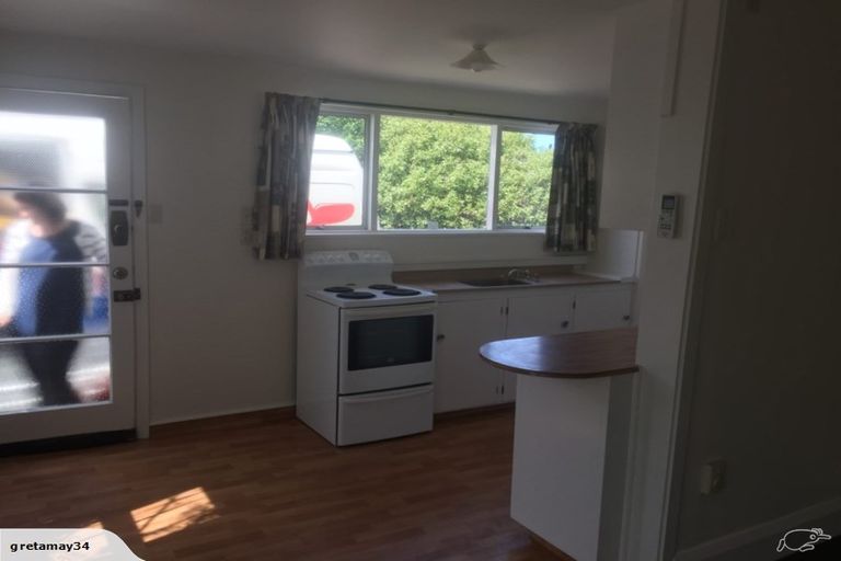 Photo of property in 294 Keyes Road, New Brighton, Christchurch, 8083