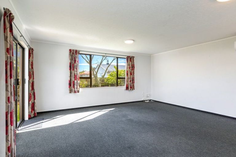 Photo of property in 2/8 Eltham Road, Blenheim, 7201
