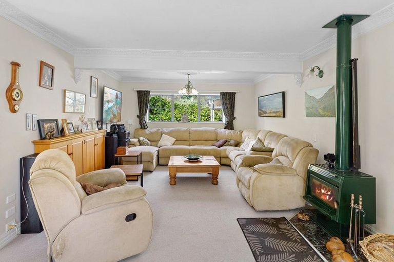 Photo of property in 42 Wi Tako Street, Manakau, Levin, 5573