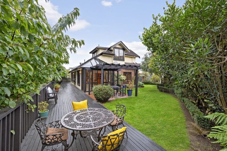 Photo of property in 2/131 Woburn Road, Woburn, Lower Hutt, 5010