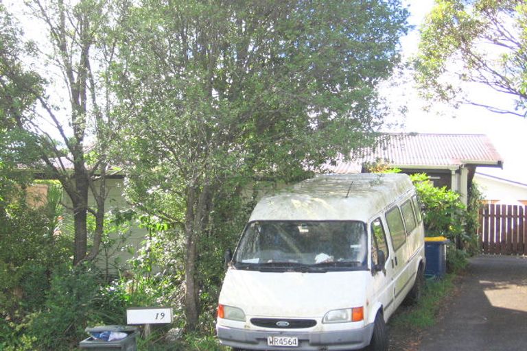 Photo of property in 19 Robert Burke Place, Henderson, Auckland, 0612