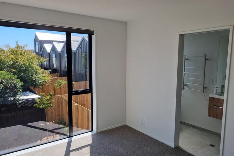 Photo of property in 10/24 Devonport Lane, St Albans, Christchurch, 8014