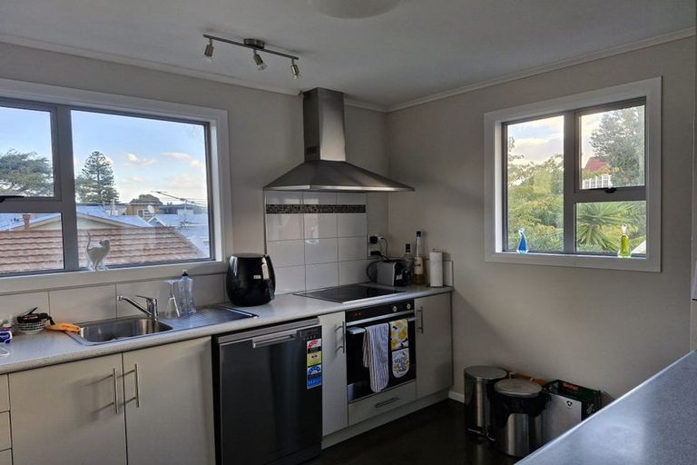 Photo of property in 1/21 Bloomfield Terrace, Hutt Central, Lower Hutt, 5010