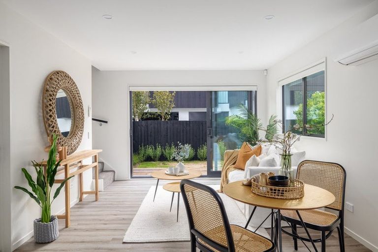 Photo of property in 10 Exeter Street, Lyttelton, 8082