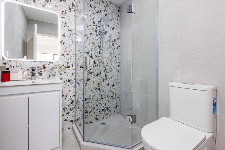 Photo of property in 11b Percival Street, Manurewa, Auckland, 2102