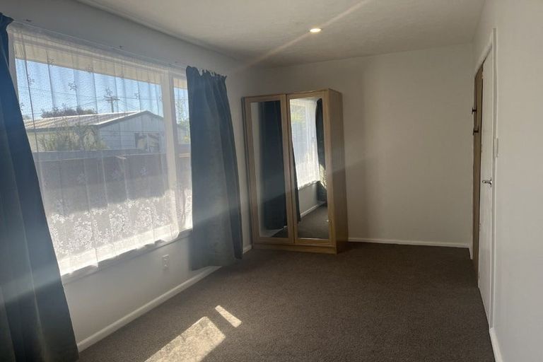 Photo of property in 2/76 Estuary Road, New Brighton, Christchurch, 8061