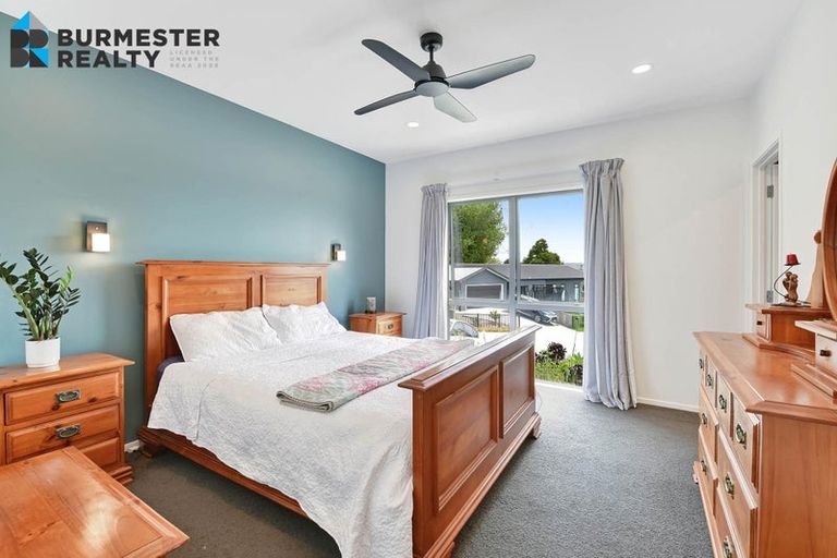 Photo of property in 10 St Julia Court, Helensville, 0800