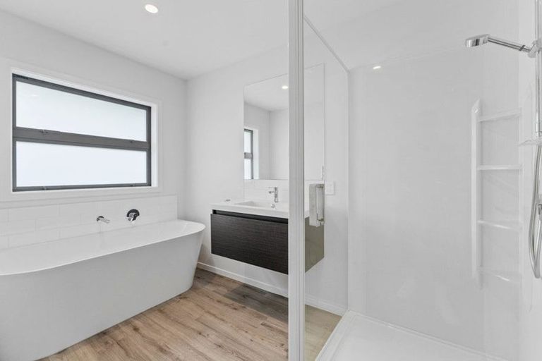 Photo of property in 22a Huia Street, Waikanae, 5036