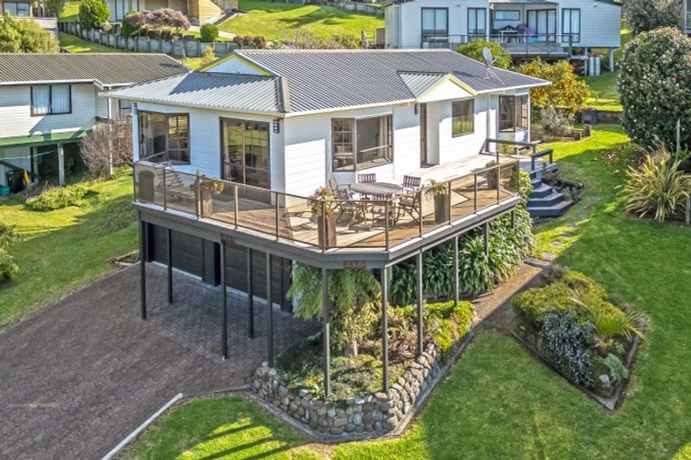 Photo of property in 216 Russell Bruce Place, Onemana, Whangamata, 3691