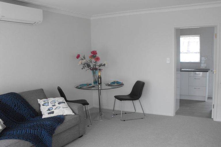 Photo of property in 20 Brandon Road, Glen Eden, Auckland, 0602