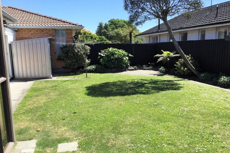 Photo of property in 1/26a Heaphy Place, Casebrook, Christchurch, 8051