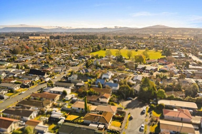 Photo of property in 21 Scotswood Place, Rangiora, 7400