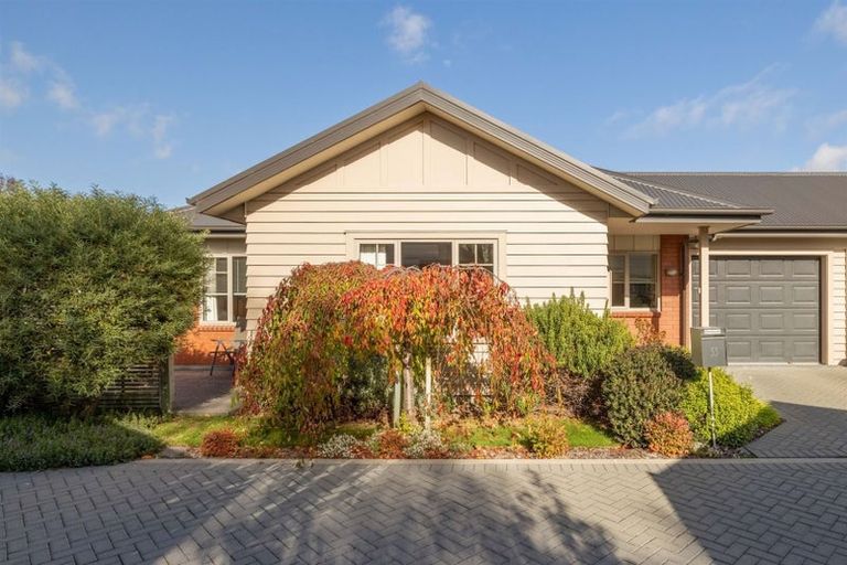 Photo of property in 33e Streamside Court, Woolston, Christchurch, 8062
