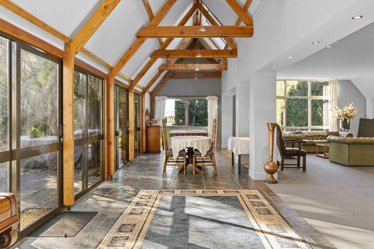 Photo of property in 602 Yaldhurst Road, Yaldhurst, Christchurch, 7676