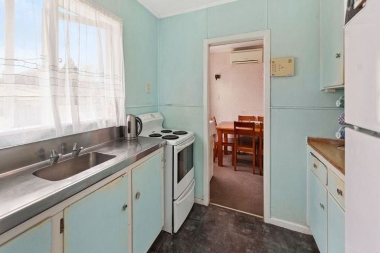 Photo of property in 5 Celia Place, Mangere East, Auckland, 2024