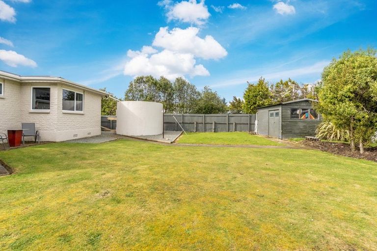 Photo of property in 114 Ruru Avenue, Otatara, Invercargill, 9879