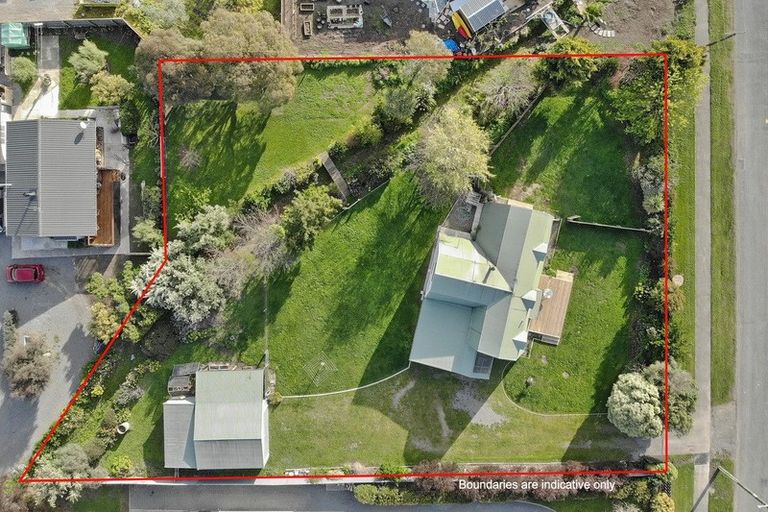 Photo of property in 20 Osborne Road, Amberley, 7410