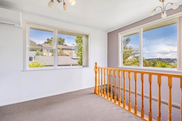 Photo of property in 6 William Souter Street, Forrest Hill, Auckland, 0620