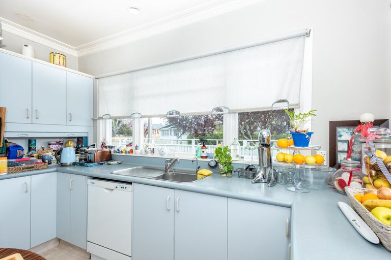 Photo of property in 77 Harris Street, Kaiti, Gisborne, 4010