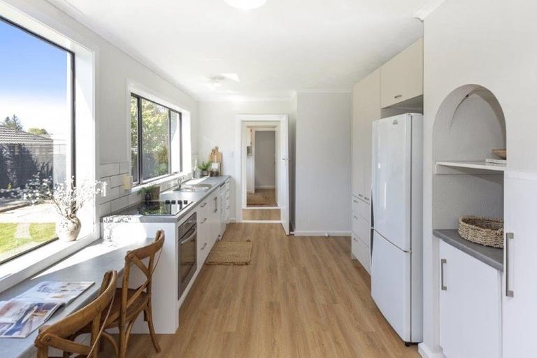 Photo of property in 202 Wairakei Road, Bryndwr, Christchurch, 8053