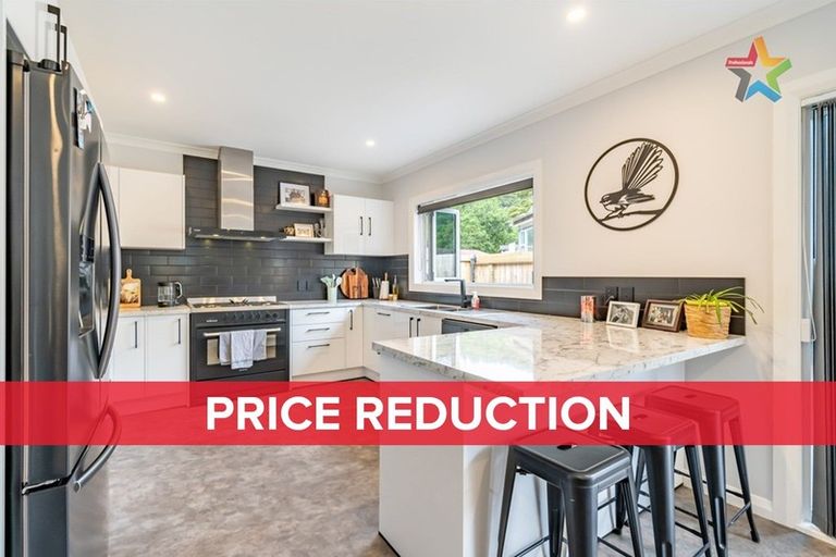 Photo of property in 28d Stockdale Street, Wainuiomata, Lower Hutt, 5014