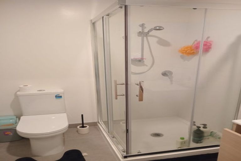 Photo of property in 18 Whai Hua Lane, Mangere Bridge, Auckland, 2022