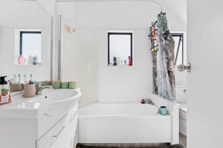 Photo of property in 825f Heaphy Terrace, Claudelands, Hamilton, 3214