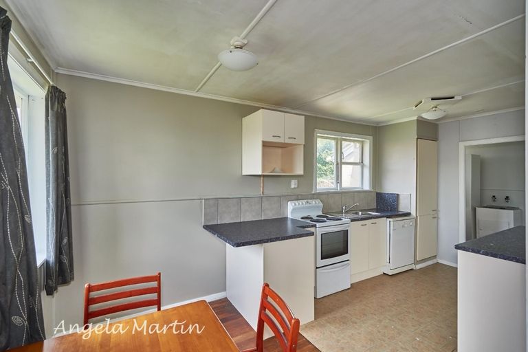 Photo of property in 15 Avon Terrace, Roslyn, Palmerston North, 4414