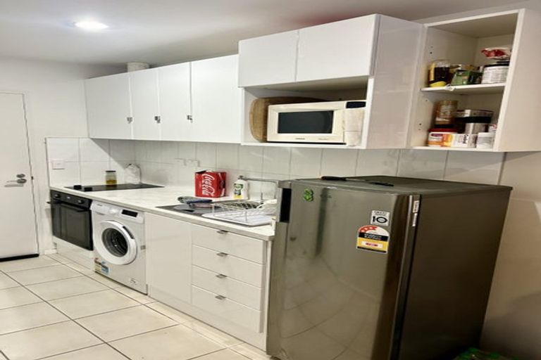 Photo of property in Albany Central, 6a/210 Dairy Flat Highway, Albany, Auckland, 0632