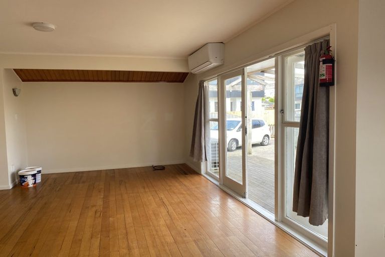 Photo of property in 39a Harrington Road, Henderson, Auckland, 0610