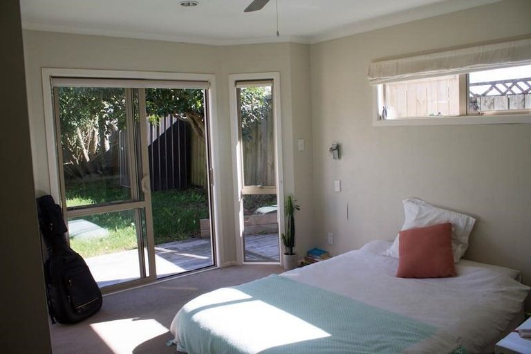 Photo of property in 91 Taikata Road, Te Atatu Peninsula, Auckland, 0610