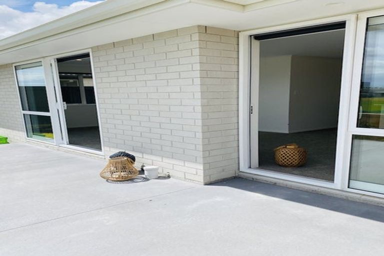 Photo of property in 11 Apostle Mews, Papamoa, 3118