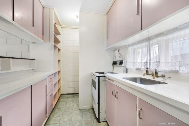 Photo of property in Paddington Apartments, 13/15 Mckinley Crescent, Brooklyn, Wellington, 6021