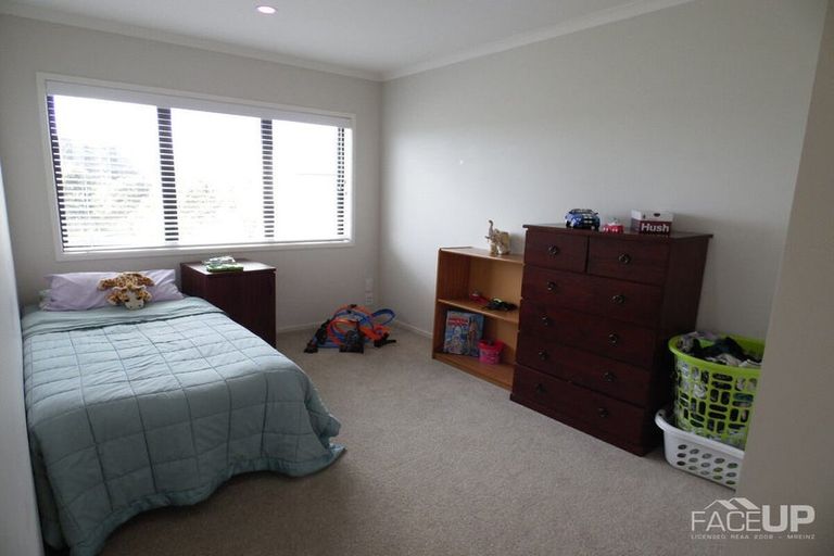 Photo of property in 47 Station Street, Hobsonville, Auckland, 0616