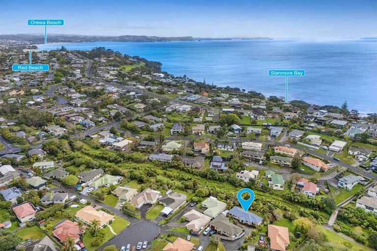 Photo of property in 2/20 Greta Place, Stanmore Bay, Whangaparaoa, 0932