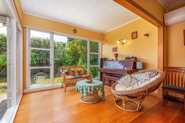 Photo of property in 41 Saint Albans Avenue, Hokowhitu, Palmerston North, 4410