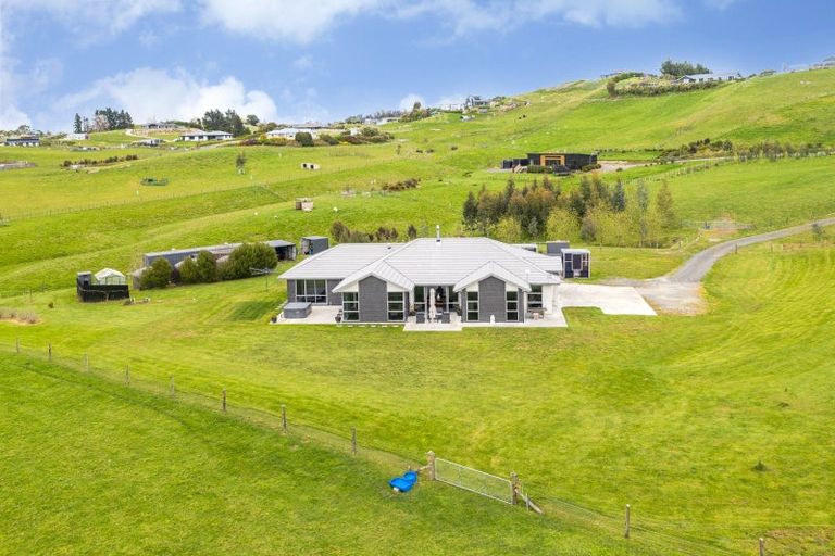 Photo of property in 52 Highlands Drive, Waipawa, 4210