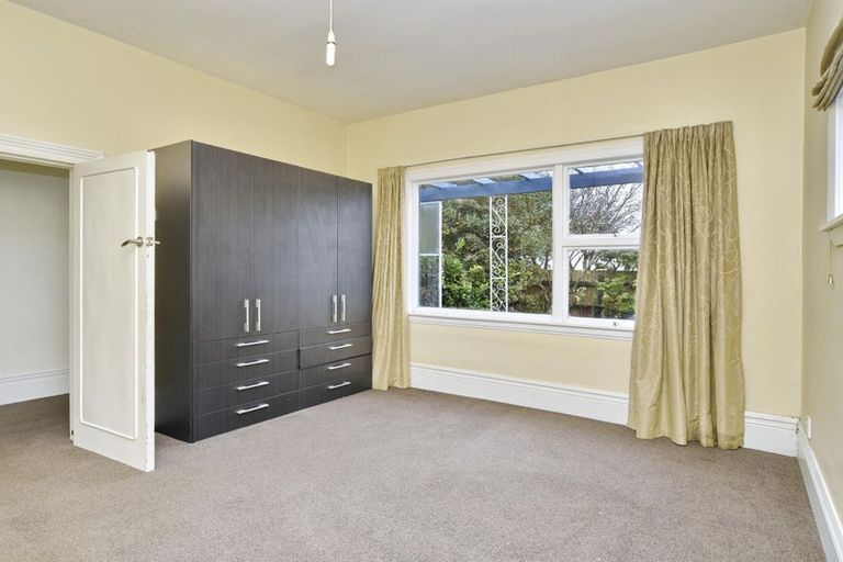 Photo of property in 34 Olliviers Road, Phillipstown, Christchurch, 8011