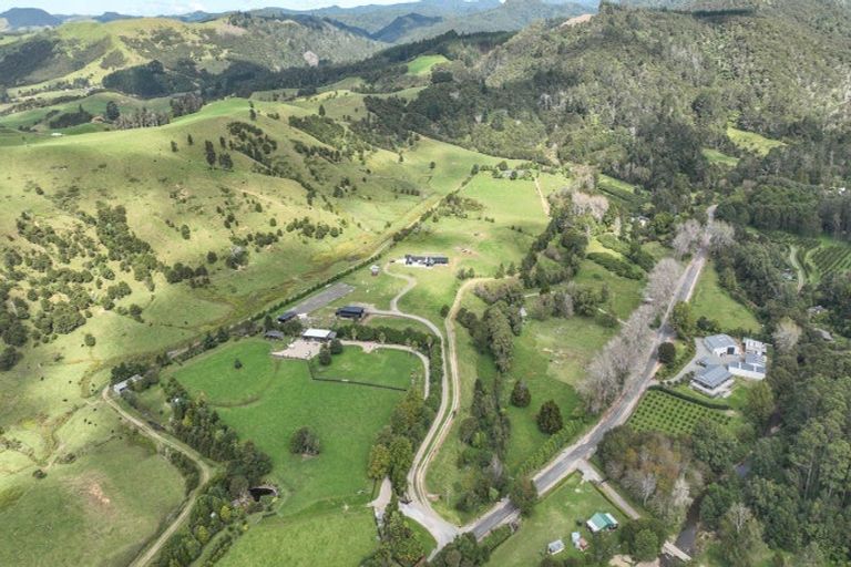 Photo of property in 387 Wentworth Valley Road, Whangamata, 3691