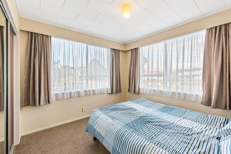 Photo of property in 37 Te Kupe Road, Paraparaumu Beach, Paraparaumu, 5032