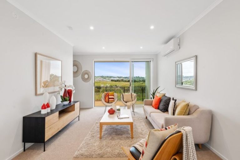 Photo of property in 15 Bonnette Road, Flat Bush, Auckland, 2019