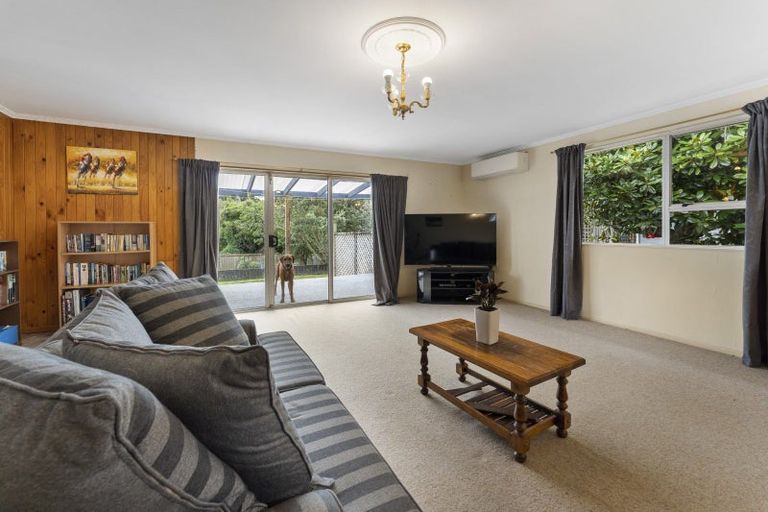 Photo of property in 218 Main Road South, Raumati South, Paraparaumu, 5032